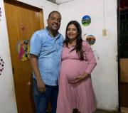 Recolectan ayuda para trillizas sobrevivientes tras fatal parto