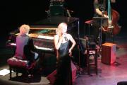 Recuerdos fotográficos: 2007. Ute Lemper, tras “Cabaret” en París y “The Wall” en Berlín, una visita a Tucumán