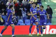 España: Getafe ganó 2-1 con goles de los uruguayos Arambarri y Satriano, que se estrenó