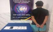 Policía de Carabobo detiene a un joven con presunta droga en Juan José Mora