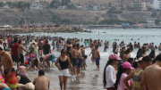 Defensoría del Pueblo rechaza cierre de la playa Agua Dulce: La restricción resulta desproporcionada