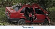Un hombre murió tras chocar su auto contra un árbol