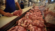 La carne no para de subir y el consumo se desploma: cayó al nivel más bajo en 20 años