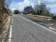 Camioneta de pasajeros se estrelló contra una roca grande en Ocumare