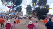 ¡IMPACTANTE! Árbol cae y aplasta a mujer durante yunza en Juliaca (VIDEO)