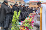 Puno: Yunguyo realiza challa de los primeros productos y da inicio a los carnavales –