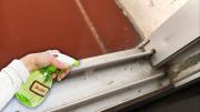 Qué significa rociar vinagre en el marco de las ventanas y cuáles son sus beneficios