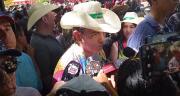 Rodrigo Paz participa del Lunes de Chamuyada en Tarija y comparte con la ciudadanía