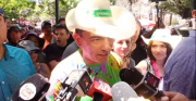 Rodrigo Paz participa del Carnaval Chapaco y destaca a Tarija como vitrina turística internacional