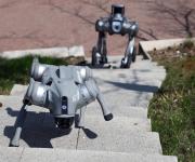 Robots humanoides de China llaman la atención en espectáculo del Año Nuevo Lunar