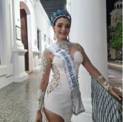 Andrea López acompaña las celebraciones como la soberana del Reinado Gran Carnaval del Zulia 2026
