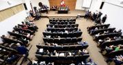El Congreso de Perú escogerá el miércoles al nuevo presidente interino tras cese de Jerí