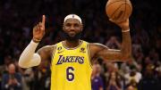 Puertas abiertas en L.A.: Los Lakers invitan a LeBron James a una histórica temporada 24