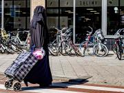 Fracasó el proyecto para prohibir la burka y el niqab en España, pero el oficialismo no le cerró la puerta al debate