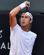 Etcheverry se instaló en Octavos del Río Open