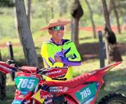 Fabricio Fuentes alista su debut en el campeonato paraguayo de motociclismo