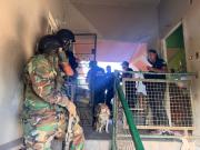 Allanamientos simultáneos en dos barrios de Viedma dan con armas y municiones