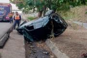Una persona resultó lesionada tras el volcamiento de un vehículo en Valencia (+Fotos)