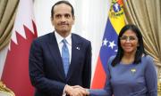 El primer ministro de Catar se reúne con Delcy Rodríguez en Venezuela