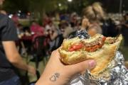 Le dieron comida en un festejo y un hombre murió tras atragantarse con un sándwich