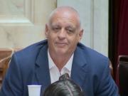 Reforma laboral: Diputado kirchnerista le dejó a Martín Menem una cadena que simboliza la esclavitud