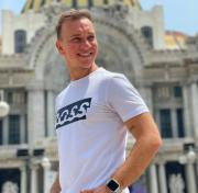 El venezolano Oscar Alejandro participará en la competencia de ‘influencers’ hispanos de Disney