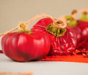 El oro rojo en la cocina: secretos para elegir el mejor pimentón para tus guisos