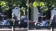 Video: un motociclista mató a golpes a un automovilista tras una pelea de tránsito