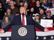 Otro revés para Trump: la economía de EE.UU. creció mucho más lento en los últimos meses de 2025