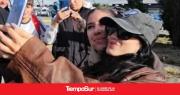 Lali llegó a la villa turística para presentarse en la Fiesta del Lago
