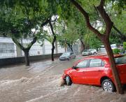 El Gran Mendoza está bajo alerta naranja y ya diluvió en varias zonas