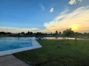 Un alto en el Valle Medio: la pileta de Belisle te invita a frenar en medio del viaje