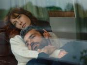 Cuando un matrimonio perfecto vuela en pedazos: por qué ver Los ángeles ignorantes, la serie italiana que arrasa