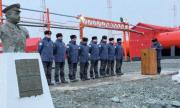 En la Antártica, Base Capitán Arturo Prat rinde homenaje al Piloto Pardo a 91 años de su muerte