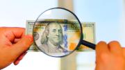 3 simples pasos: cómo es el método TIM para detectar dólares falsos rápidamente