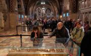 Los restos de Francisco de Asis exhibidos 800 años después de su muerte