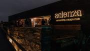 Selenza celebró su consolidación en Manantiales con un Sushi Sunset frente al mar
