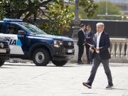 Caputo sale a la caza de argendólares por US$ 2.000 millones: por qué será en minicuotas