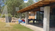 Así era la guarida de El Mencho: una cabaña exclusiva junto al bosque en un pueblo de Jalisco