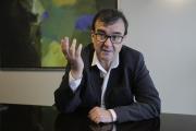 Javier Cercas: La ironía te hace analizar, entender las cosas