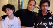 Jennifer López celebra a sus hijos: “¡Siempre hemos sido nosotros tres!