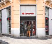 Santander promete US$23.600 millones de beneficios en 2028 tras operación con Webster