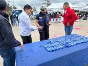 Emapa hidrató a asistentes en jornada de salud