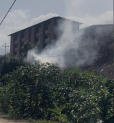 Queman basura en Los Cascabeles