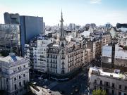 Confitería del Molino: las visitas guiadas son un éxito pero nadie sabe cuándo se podrá tomar un café en el salón