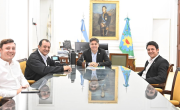 Kicillof se enfoca en la gestión y mantiene reuniones con intendentes