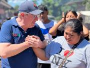 Adrián Oliva propone créditos accesibles y capacitación para impulsar a las mujeres emprendedoras de Tarija