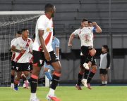 Always Ready da vuelta al marcador y pone un pie en la final del torneo de Verano