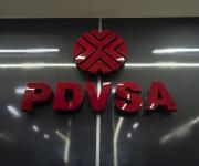 Venezuela suspende temporalmente 19 contratos de producción de petróleo y gas