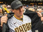 De los emparrillados al diamante: Drew Brees busca comprar a los Padres